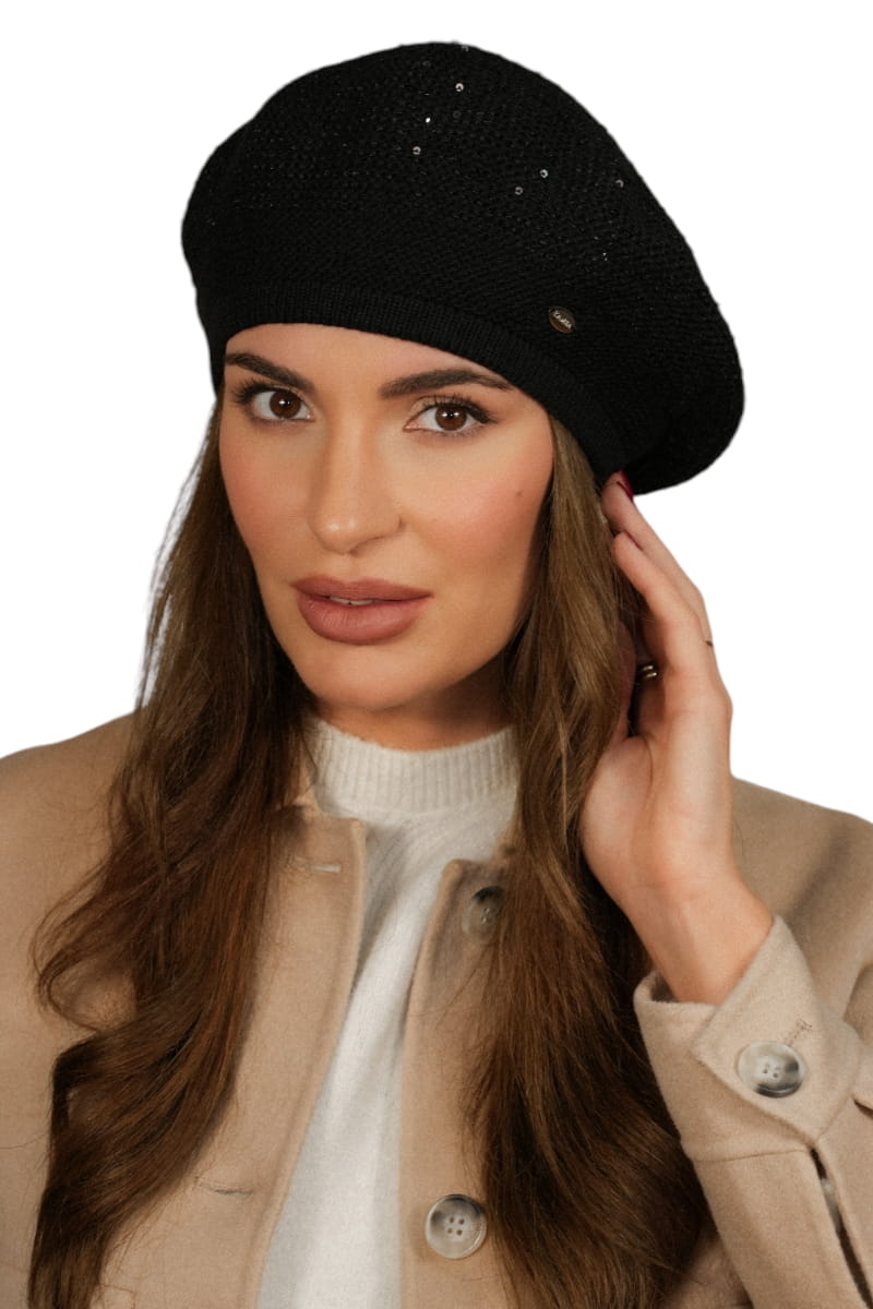 Beret Damski, Model: Piwonia, Kolor: czarny, Skład materiału: 50% Akryl; 20% Wełna; 15% Poliamid; 15% Poliester, Przeznaczenie: Jesień/Zima, Rozmiar: Uniwersalny (54-60)