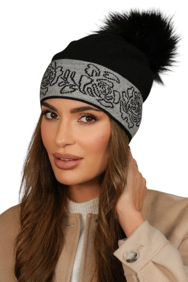 Čepice, Model: Liliana, Barva: černá, Složení materiálu: 55% Akryl; 30% Vlna; 15% Polyamid, Velikost: Univerzální (54-60)