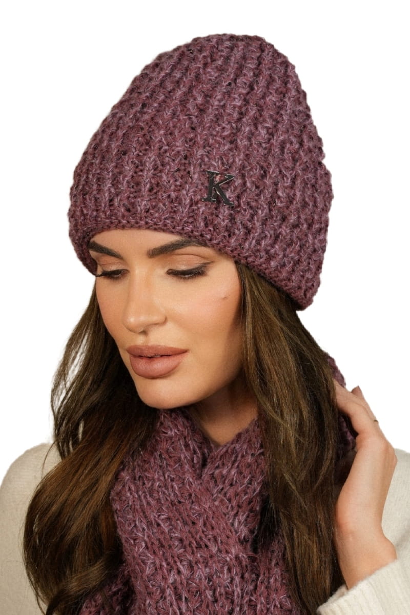 Czapka Damska, Model: Kosmos, Kolor: burgundowy, Skład materiału: 64% Akryl; 20% Moher; 10% Wełna; 6% Wiskoza, Przeznaczenie: Jesień/Zima, Rozmiar: Uniwersalny (54-60)