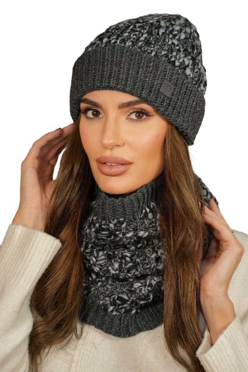 Komplet (Czapka+ Komin), Model: Morela-Komplet, Kolor: grafitowy, Skład materiału: 40% Wełna; 37% Poliakryl; 19% Alpaka; 4% Poliester, Rozmiar: Uniwersalny (54-60)