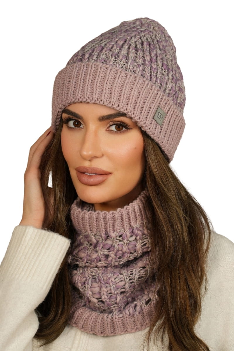 Komplet (Czapka+ Komin), Model: Morela-Komplet, Kolor: różowy, Skład materiału: 40% Wełna; 37% Poliakryl; 19% Alpaka; 4% Poliester, Rozmiar: Uniwersalny (54-60)