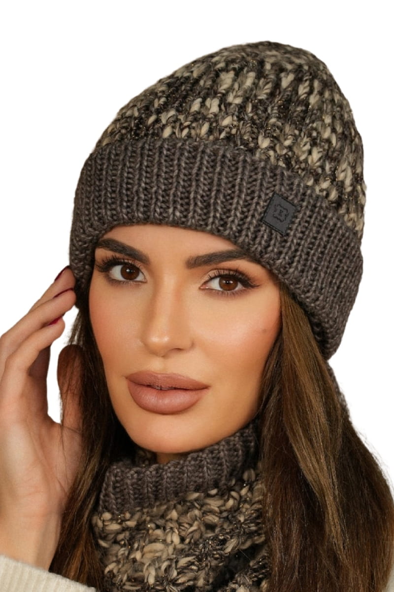 Czapka Damska, Model: Morela, Kolor: brązowy, Skład materiału: 40% Wełna; 37% Poliakryl; 19% Alpaka; 4% Poliester, Przeznaczenie: Jesień/Zima, Rozmiar: Uniwersalny (54-60)