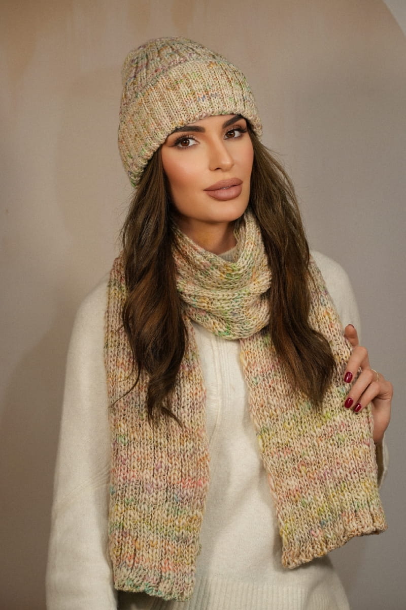 Komplet (Czapka + Szalik), Model: Hasu-Komplet, Kolor: ekru, Skład materiału: 75% Poliakryl; 25% Wełna, Przeznaczenie: Jesień/Zima, Wymiary(długość/szerokość): 164cm/26cm (Komplet (Czapka + Szalik), zdjęcie 2)