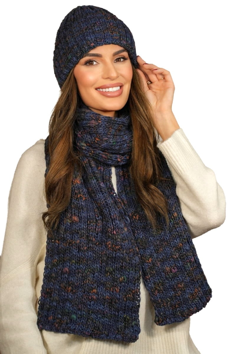 Komplet (Czapka + Szalik), Model: Hasu-Komplet, Kolor: granatowy, Skład materiału: 75% Poliakryl; 25% Wełna, Przeznaczenie: Jesień/Zima, Wymiary(długość/szerokość): 164cm/26cm