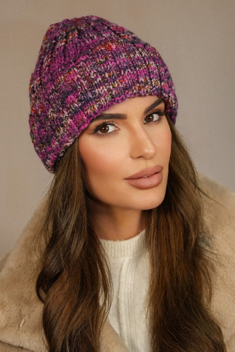 Čepice, Model: Hasu, Barva: fuchsie, Složení materiálu: 75% Poliakryl; 25% Vlna, Určení: Podzim/Zima, Velikost: Univerzální (54-60) (Čepice, obrázek 2)