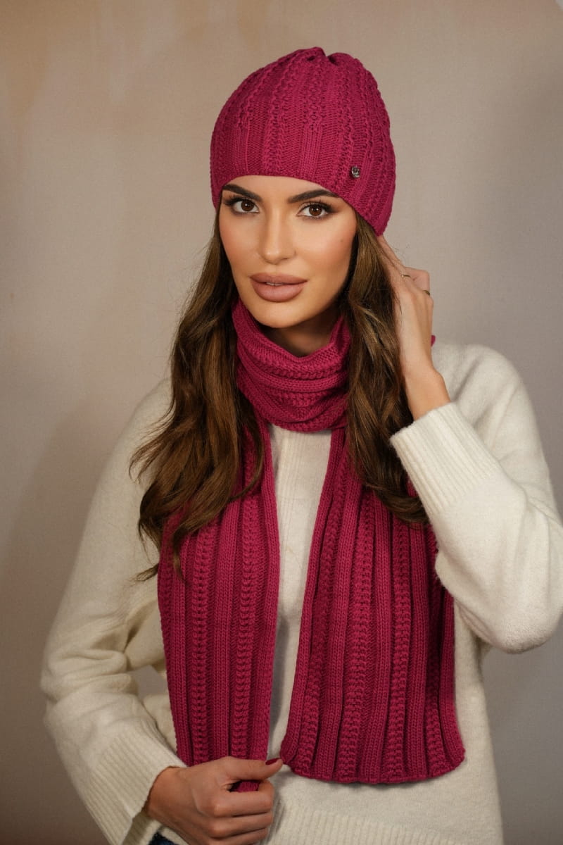 Komplety: czapka + szalik/komin, Model: Filona-Komplet, Kolor: fuksja, Skład materiału: 50% Akryl; 30% Wełna; 20% Poliamid, Przeznaczenie: Jesień/Zima, Rozmiar: Uniwersalny (54-60) (Komplety: czapka + szalik/komin, zdjęcie 2)