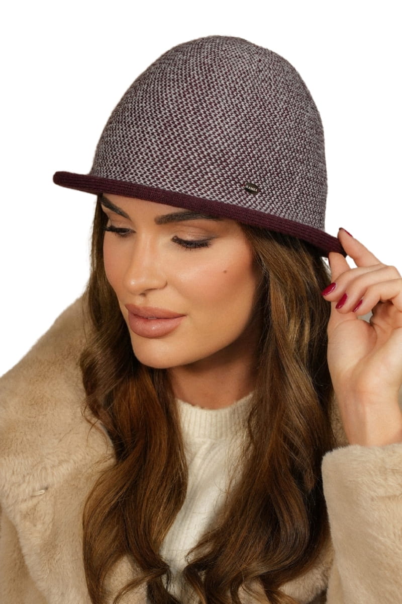 Kapelusz Damski, Model: Zelda, Kolor: bordowy, Skład materiału: 50% Akryl; 30% Wełna; 10% Wiskoza; 10% Alpaka, Przeznaczenie: Jesień/Zima, Rozmiar: Uniwersalny (54-60)