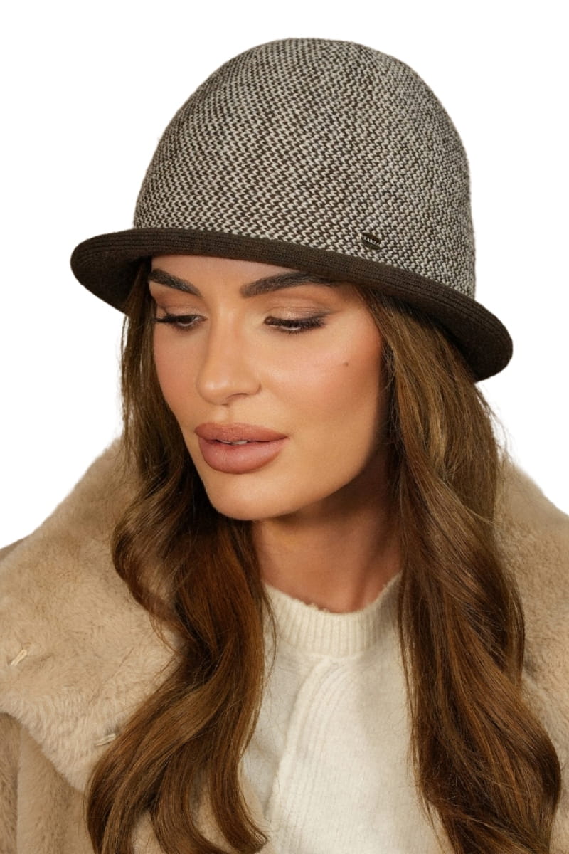 Kapelusz Damski, Model: Zelda, Kolor: brązowy, Skład materiału: 50% Akryl; 30% Wełna; 10% Wiskoza; 10% Alpaka, Przeznaczenie: Jesień/Zima, Rozmiar: Uniwersalny (54-60)