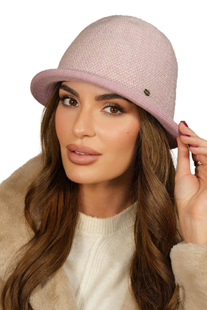 Kapelusz Damski, Model: Zelda, Kolor: ciemny różowy, Skład materiału: 50% Akryl; 30% Wełna; 10% Wiskoza; 10% Alpaka, Przeznaczenie: Jesień/Zima, Rozmiar: Uniwersalny (54-60)