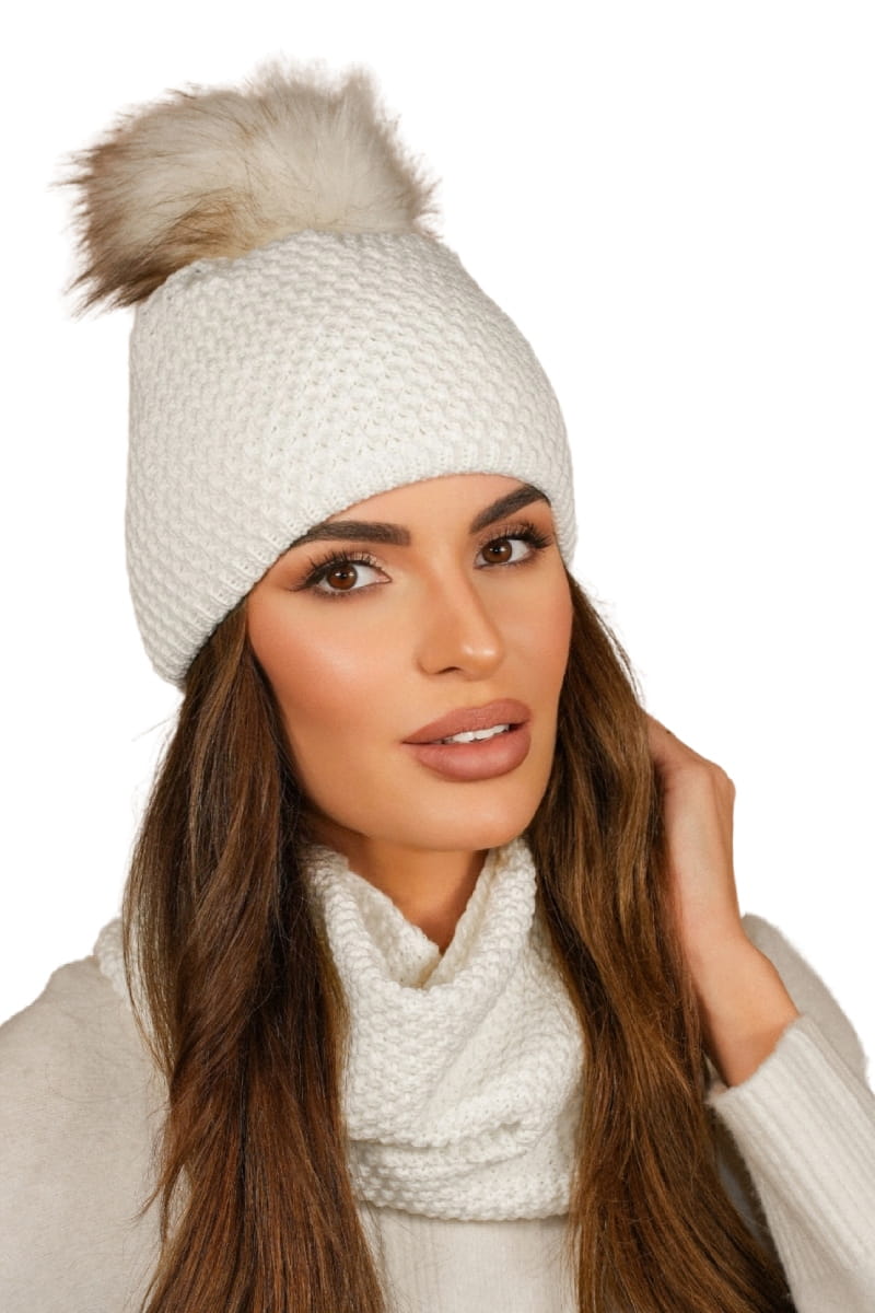 Komplet (Czapka + Komin), Model: Rubbi-Komplet, Kolor: ekru, Skład materiału: 50% Akryl; 30% Wełna; 20% Poliamid, Przeznaczenie: Jesień/Zima, Wymiary(długość/szerokość): 70cm/19cm