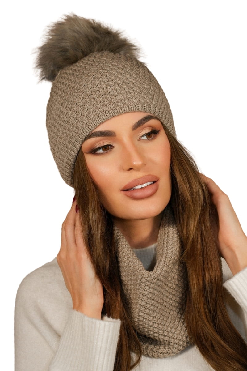 Komplet (Czapka + Komin), Model: Rubbi-Komplet, Kolor: ciemny beżowy, Skład materiału: 50% Akryl; 30% Wełna; 20% Poliamid, Przeznaczenie: Jesień/Zima, Wymiary(długość/szerokość): 70cm/19cm