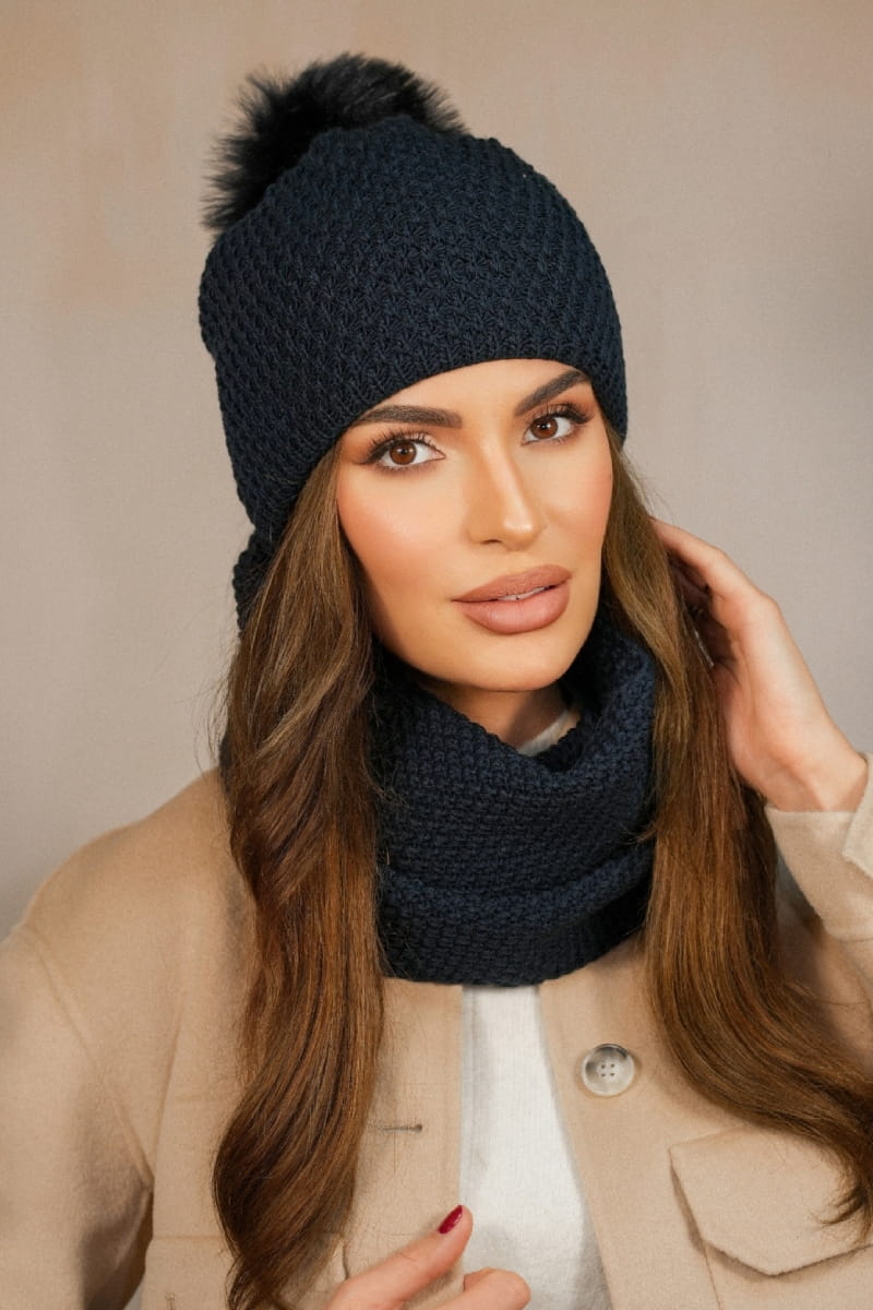 Komplet (Czapka + Komin), Model: Rubbi-Komplet, Kolor: granatowy, Skład materiału: 50% Akryl; 30% Wełna; 20% Poliamid, Przeznaczenie: Jesień/Zima, Wymiary(długość/szerokość): 70cm/19cm (Komplet (Czapka + Komin), zdjęcie 2)