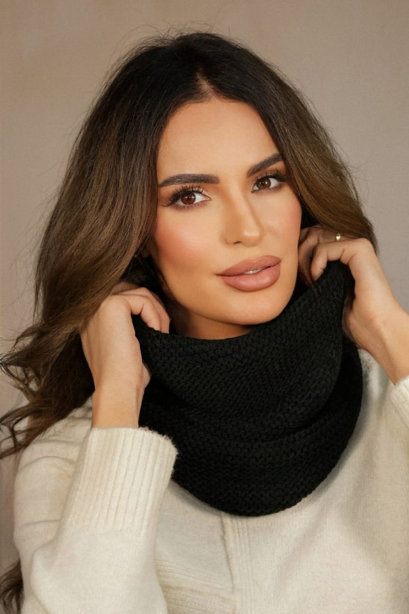 Komin Dámský, Model: Leona-Komin, Barva: černá, Složení materiálu: 50% Akryl; 30% Vlna; 20% Polyamid (Komin Dámský, fotografie 2)