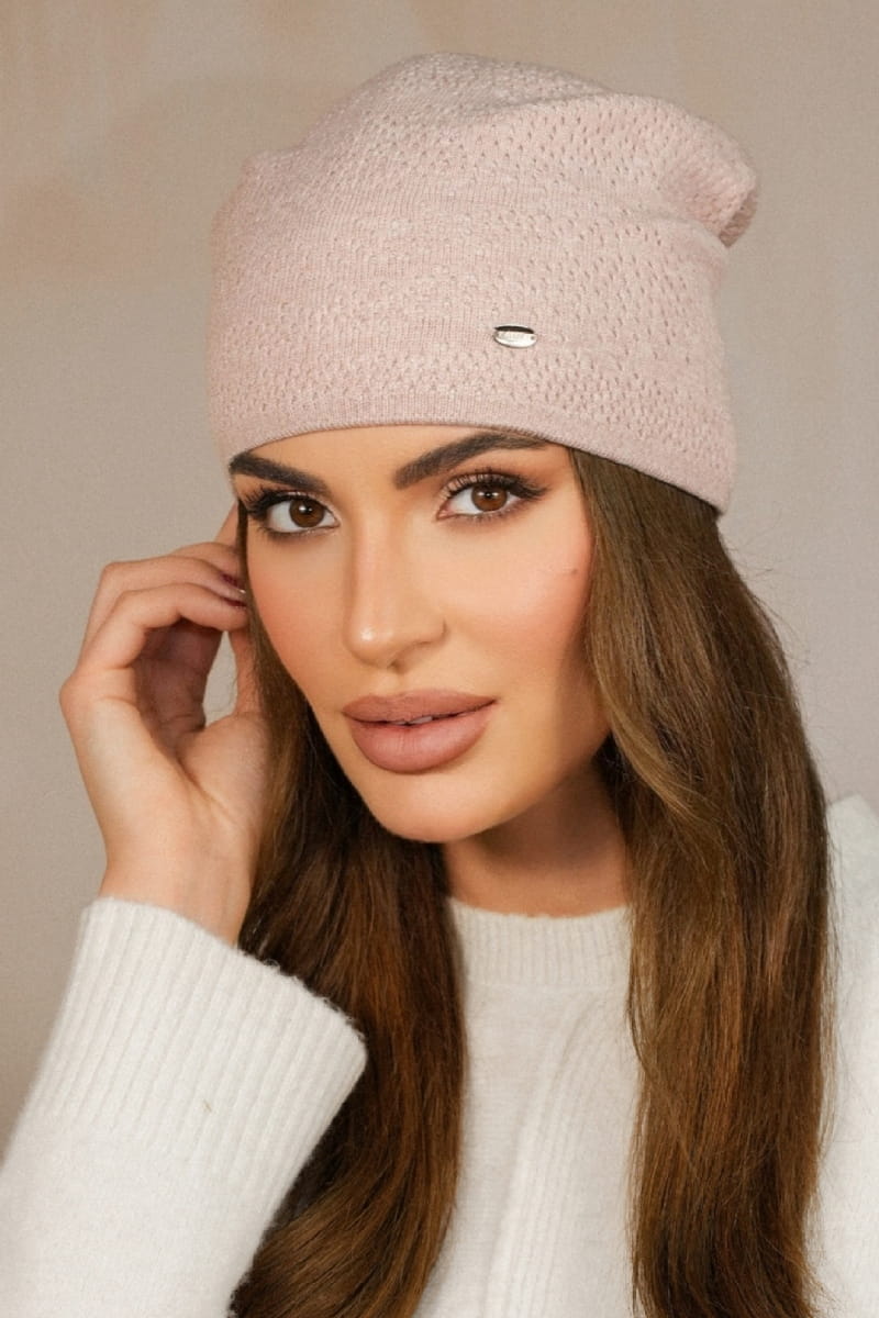 Čepice, Model: Narcyz, Barva: růžová, Složení materiálu: 52% Viskóza; 26% Pbt; 22% Polyamid, Určení: Podzim/Zima, Velikost: Univerzální (54-60) (Čepice, fotografie 2)