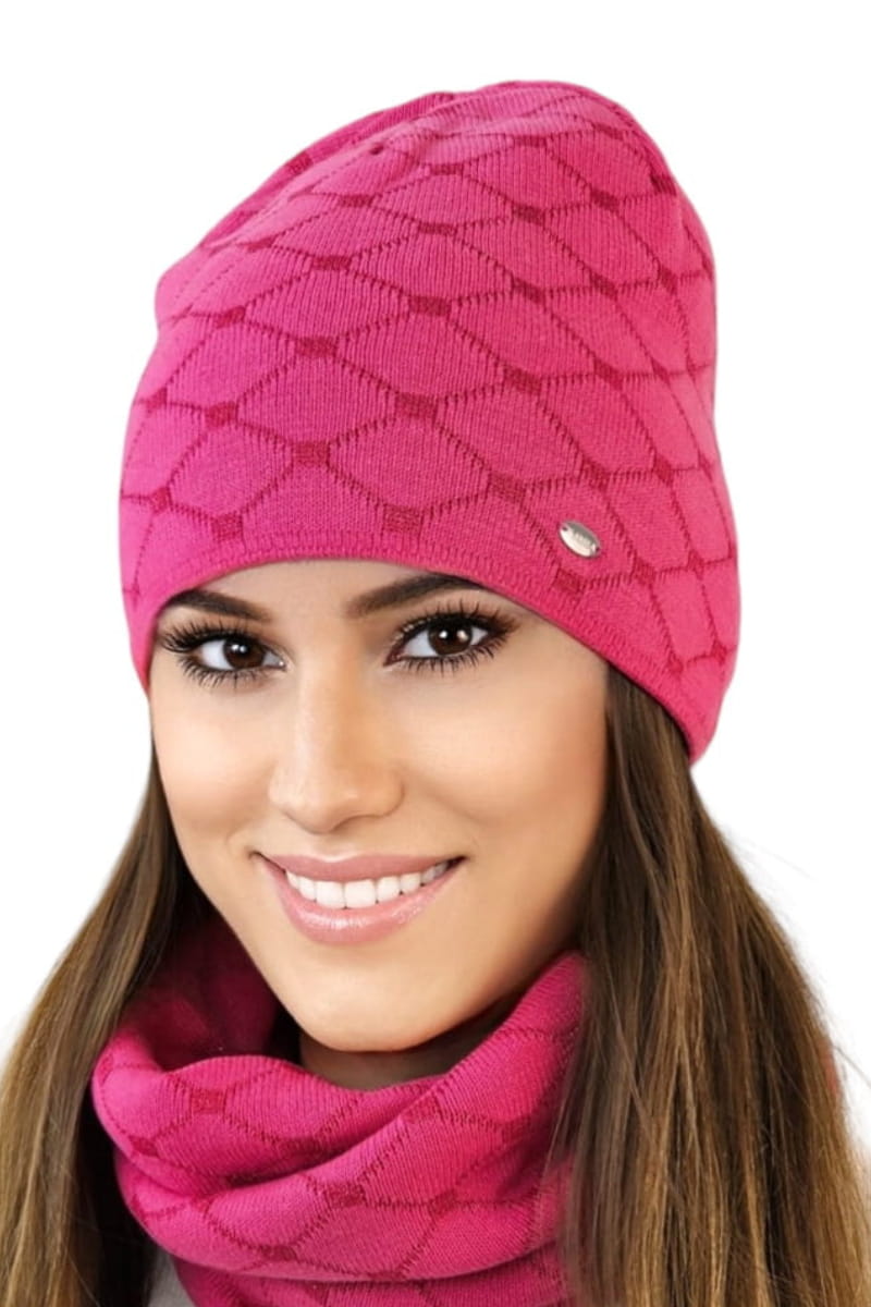 Čepice, Model: Diamond, Barva: malinová, Složení materiálu: 50% Bavlna; 40% Akryl; 10% Polyamid, Určení: Podzim/Zima, Velikost: Univerzální (54-60)