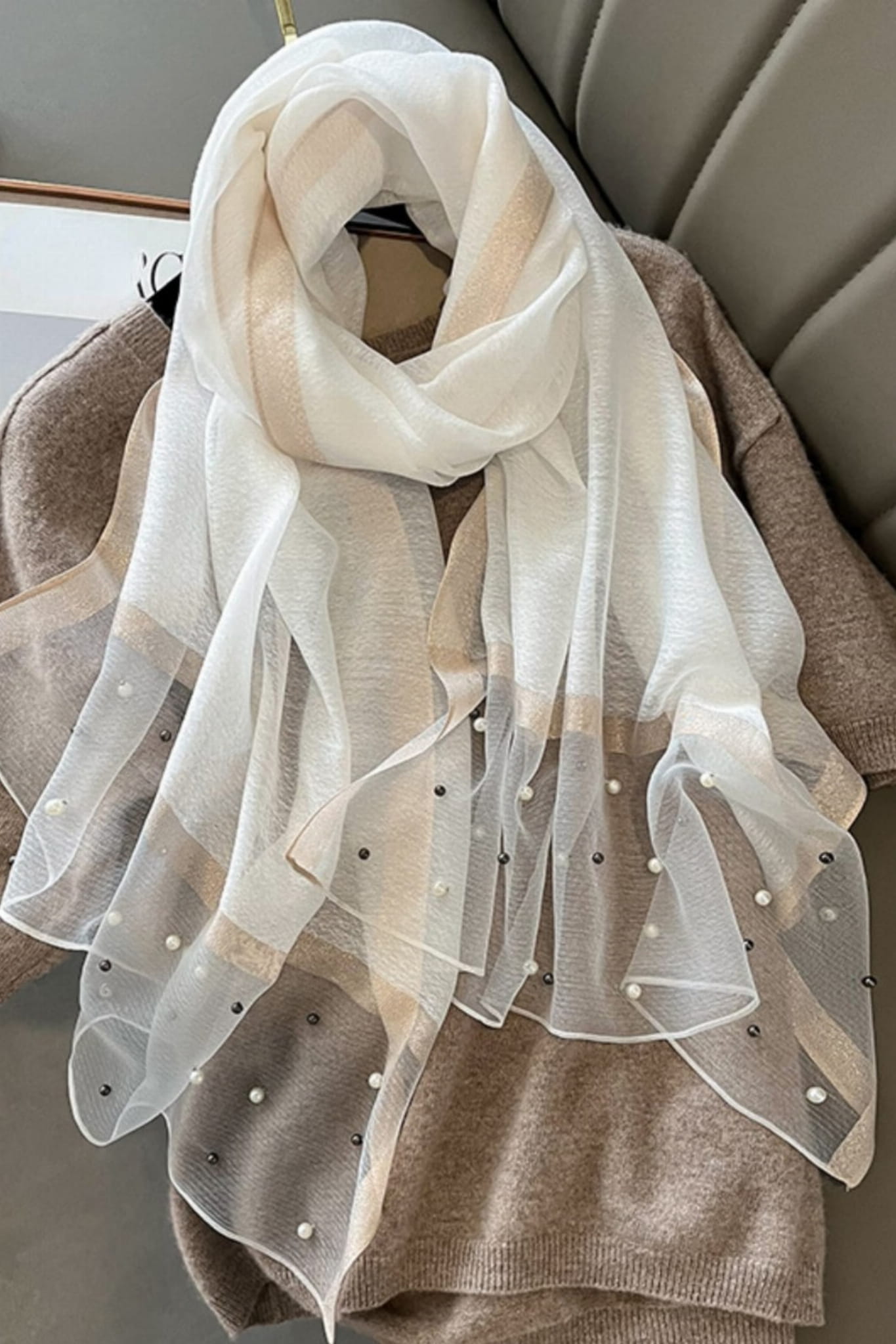 Szalik Damski, Model: RS001-1//T22//1, Kolor: ekru, Skład materiału: 60% Jedwab; 40% Poliester, Przeznaczenie: Wielosezonowe, Wymiary(długość/szerokość): 190cm/75cm