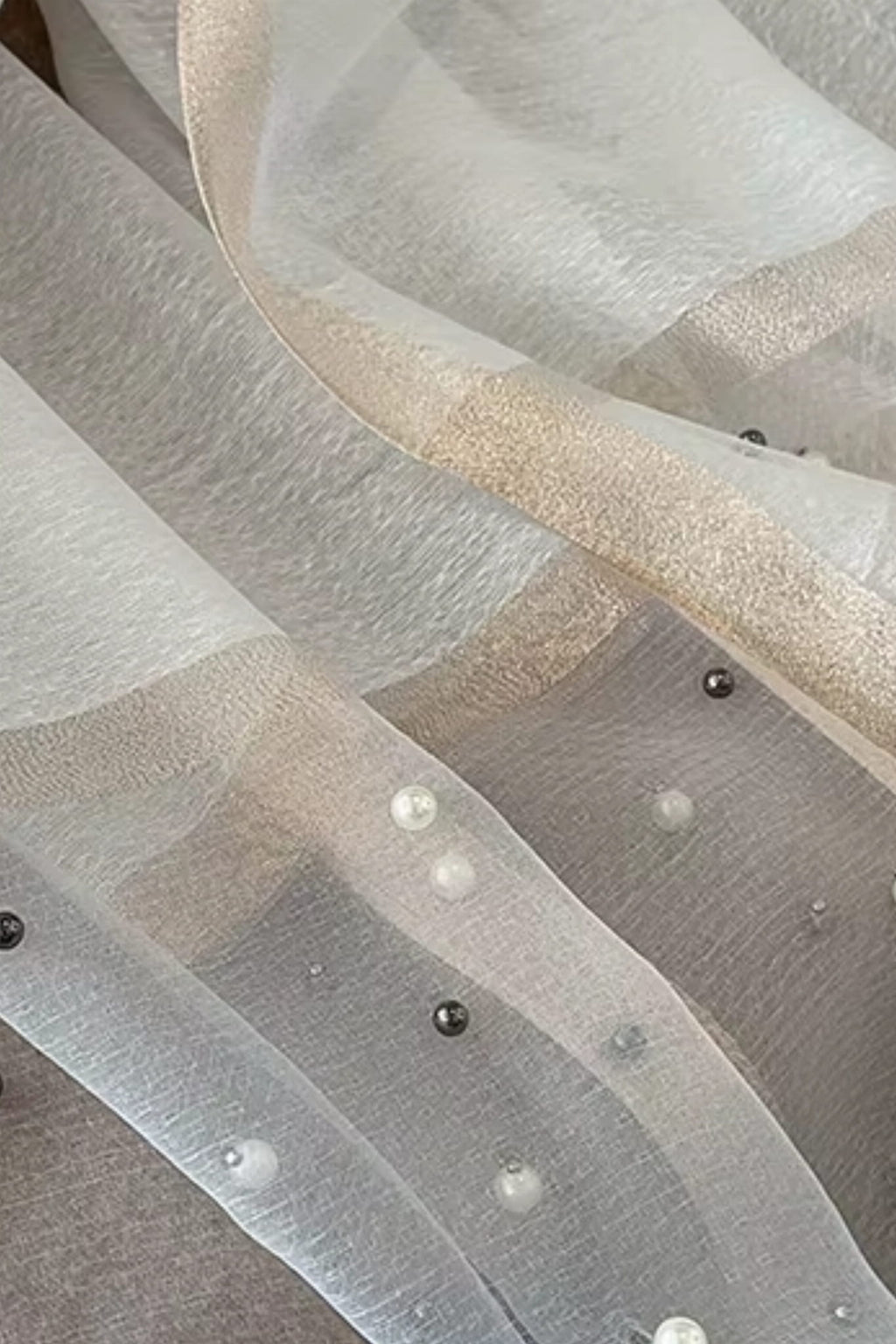 Szalik Damski, Model: RS001-1//T22//1, Kolor: ekru, Skład materiału: 60% Jedwab; 40% Poliester, Przeznaczenie: Wielosezonowe, Wymiary(długość/szerokość): 190cm/75cm (Szalik Damski, zdjęcie 5)