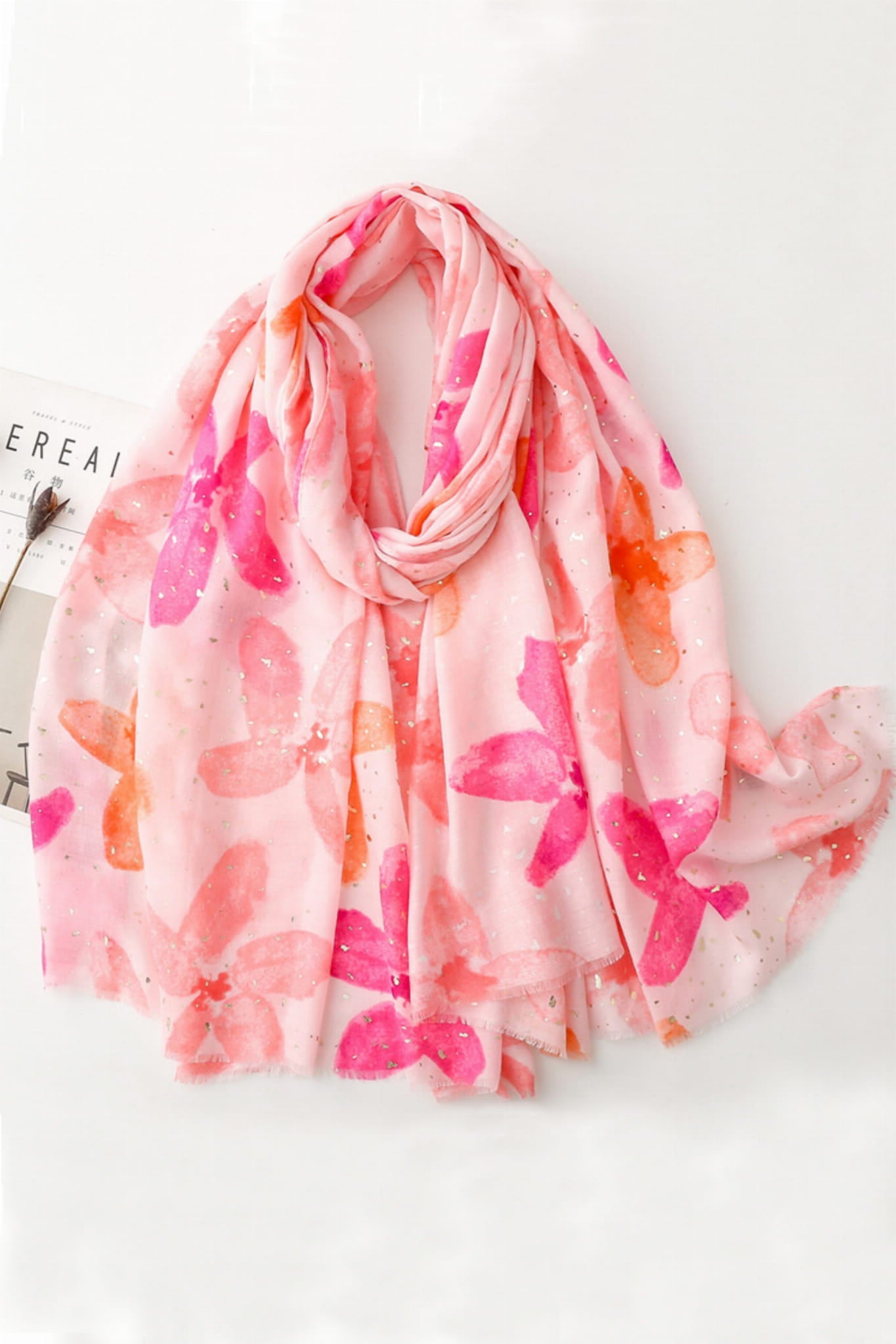 Szalik Damski, Model: C2003-2//T25//4, Kolor: różowy, Skład materiału: 50% Wiskoza; 50% Bawełna, Przeznaczenie: Wielosezonowe, Wymiary(długość/szerokość): 180cm/90cm