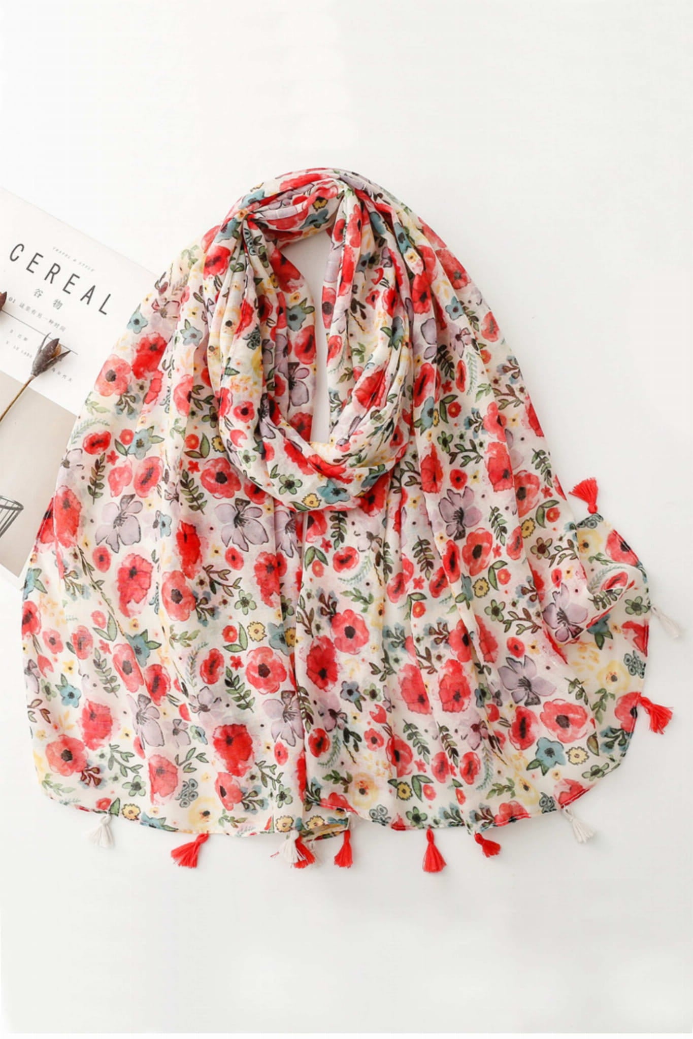 Szalik Damski, Model: C2049//T25//4, Kolor: jasny czerwony, Skład materiału: 50% Wiskoza; 50% Bawełna, Przeznaczenie: Wielosezonowe, Wymiary(długość/szerokość): 180cm/90cm