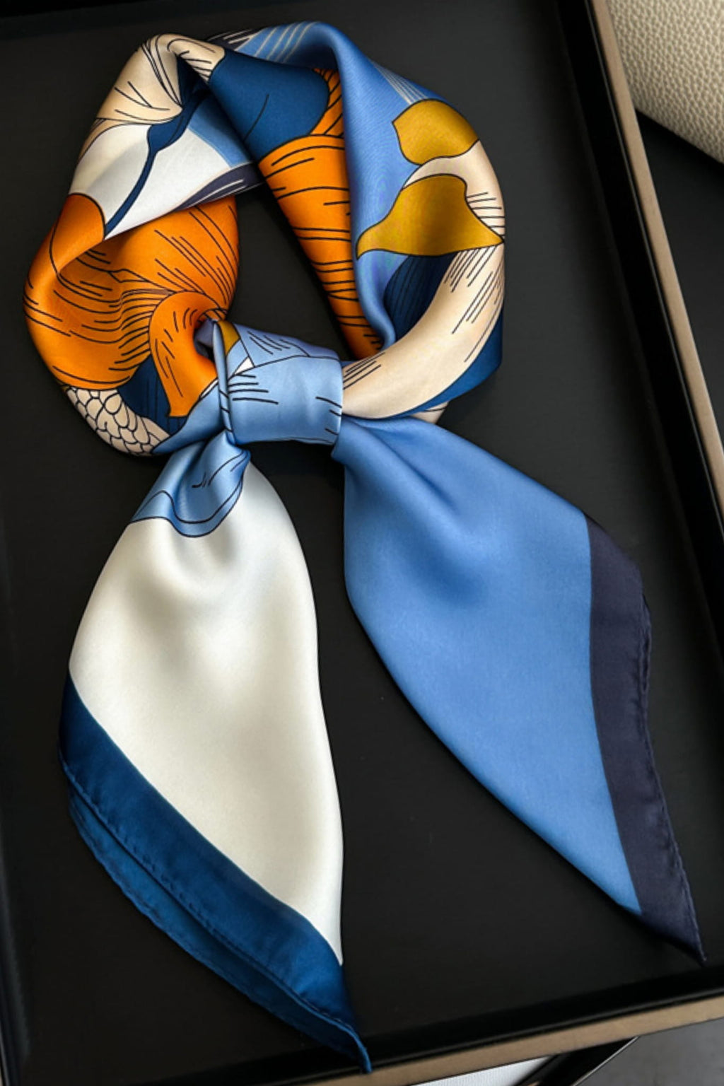 Apaszka, Model: FJ441-2//T41//20, Kolor: chabrowy, Skład materiału: 100% Poliester, Przeznaczenie: Wielosezonowe, Wymiary(długość/szerokość): 70cm/70cm