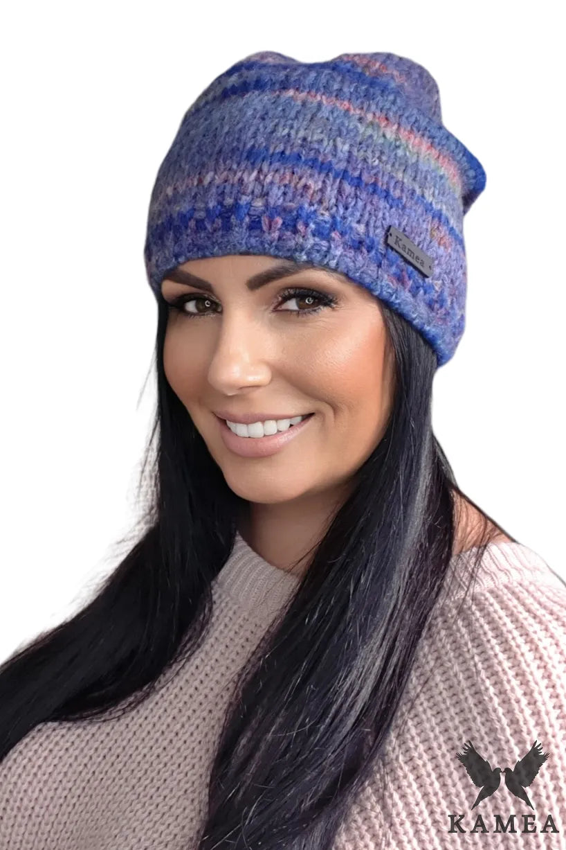 Czapka Damska, Model: Kali, Kolor: niebieski, Skład materiału: 65% Akryl; 21% Wełna; 14% Poliamid, Przeznaczenie: Jesień/Zima, Rozmiar: Uniwersalny (54-60) (Czapka Damska, zdjęcie 2)