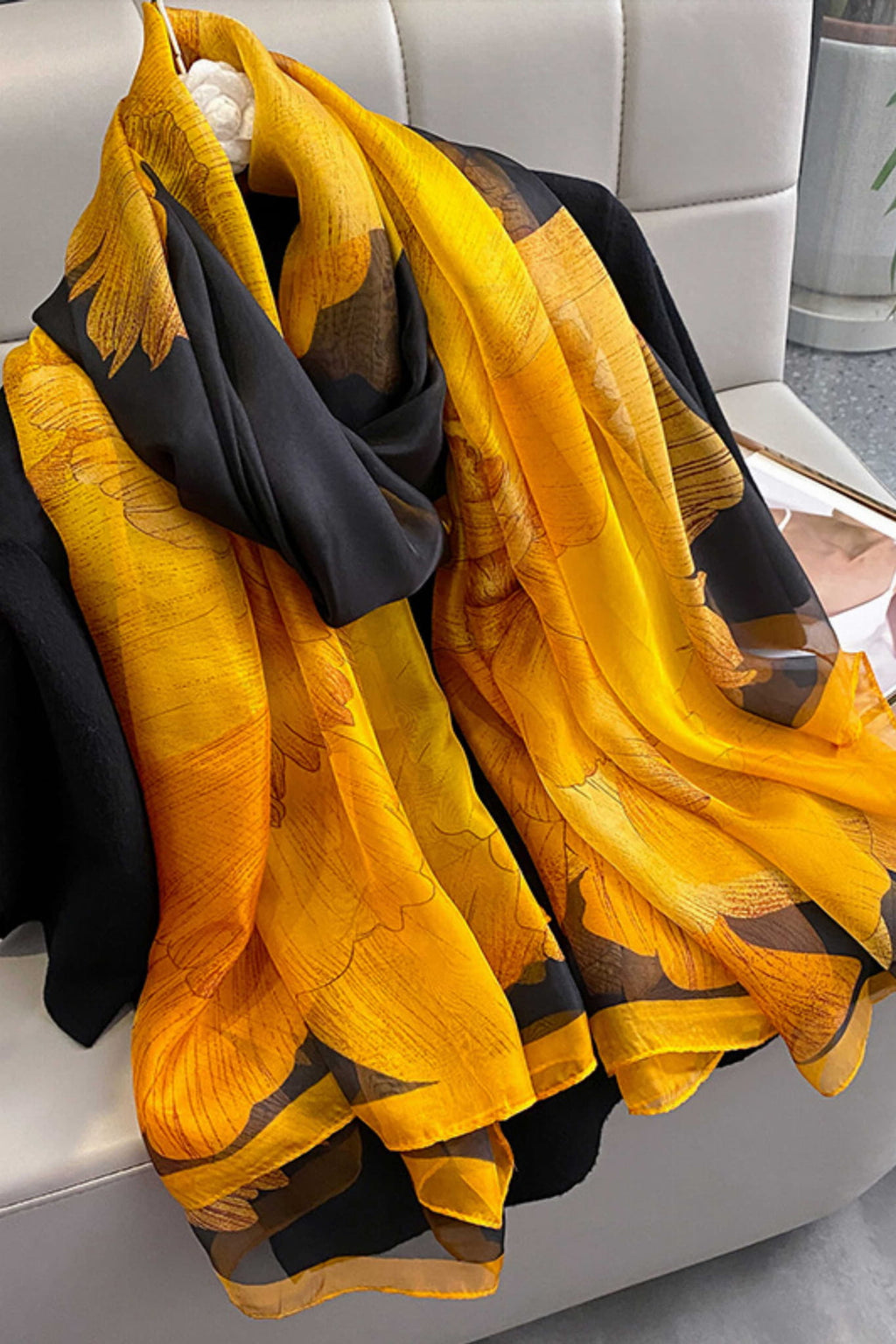 Szalik Damski, Model: YY003//T23//2, Kolor: żółty, Skład materiału: 100% Poliester, Przeznaczenie: Wielosezonowe, Wymiary(długość/szerokość): 190cm/135cm