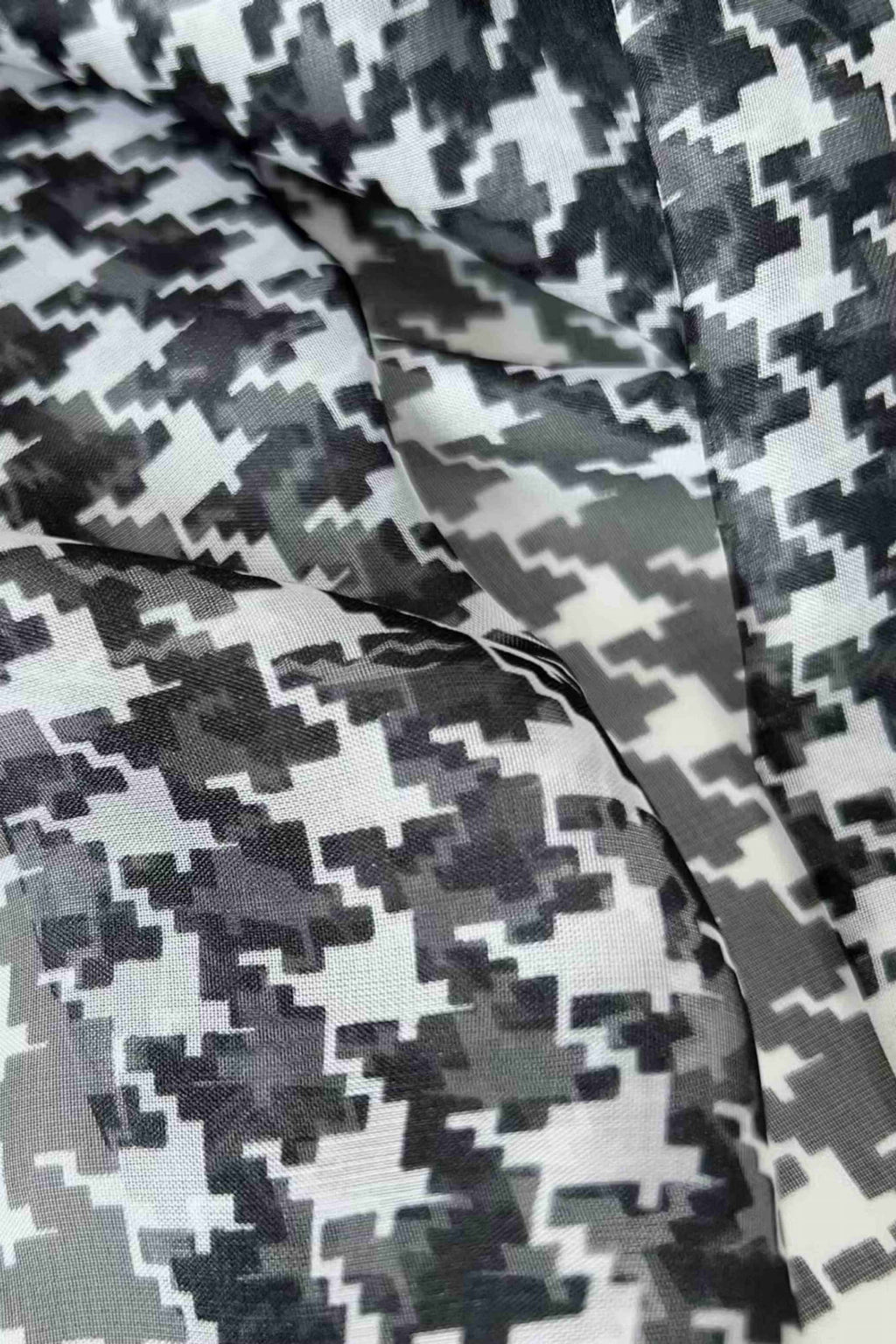 Szalik Damski, Model: YY121-2//T23//2, Kolor: czarny, Skład materiału: 100% Poliester, Przeznaczenie: Wielosezonowe, Wymiary(długość/szerokość): 190cm/135cm (Szalik Damski, zdjęcie 2)