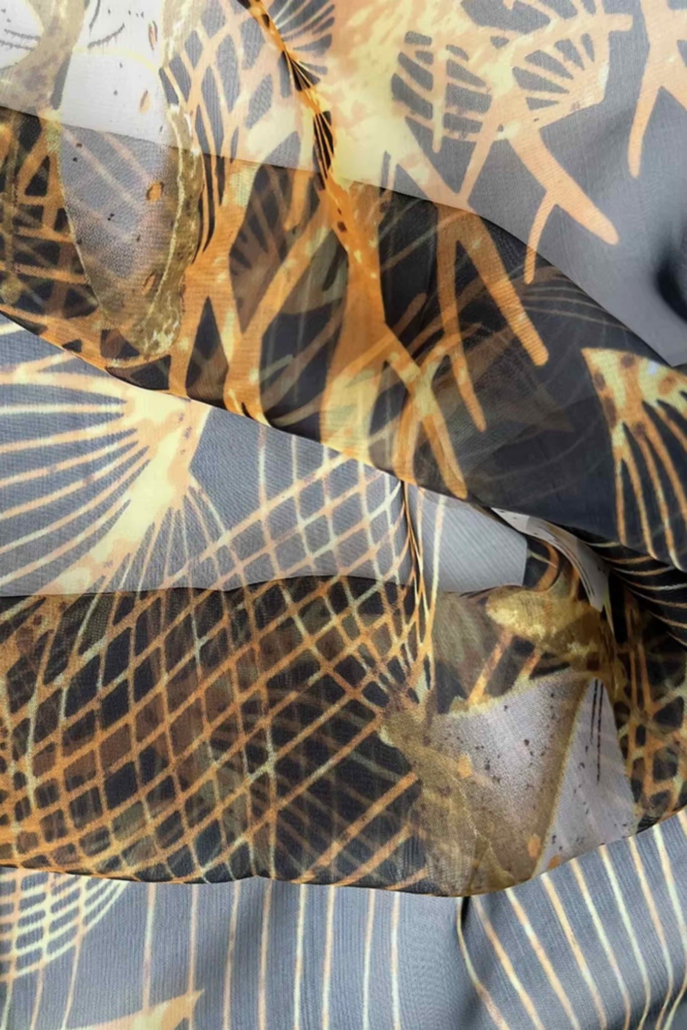 Szalik Damski, Model: YY148//T23//2, Kolor: czarny, Skład materiału: 100% Poliester, Przeznaczenie: Wielosezonowe, Wymiary(długość/szerokość): 190cm/135cm (Szalik Damski, zdjęcie 2)