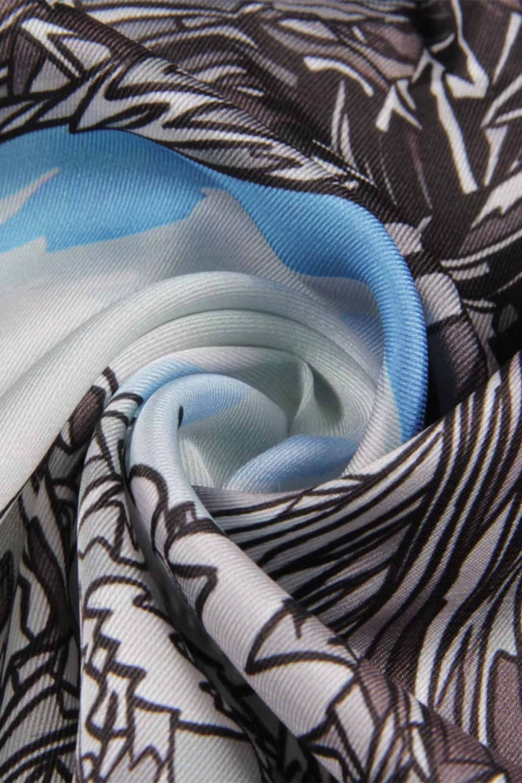 Przód apaszki "Crystal Valley" o wymiarach 70x70 cm, wykonanej z 100% jedwabiu naturalnego | KAMEA | Spironik.pl