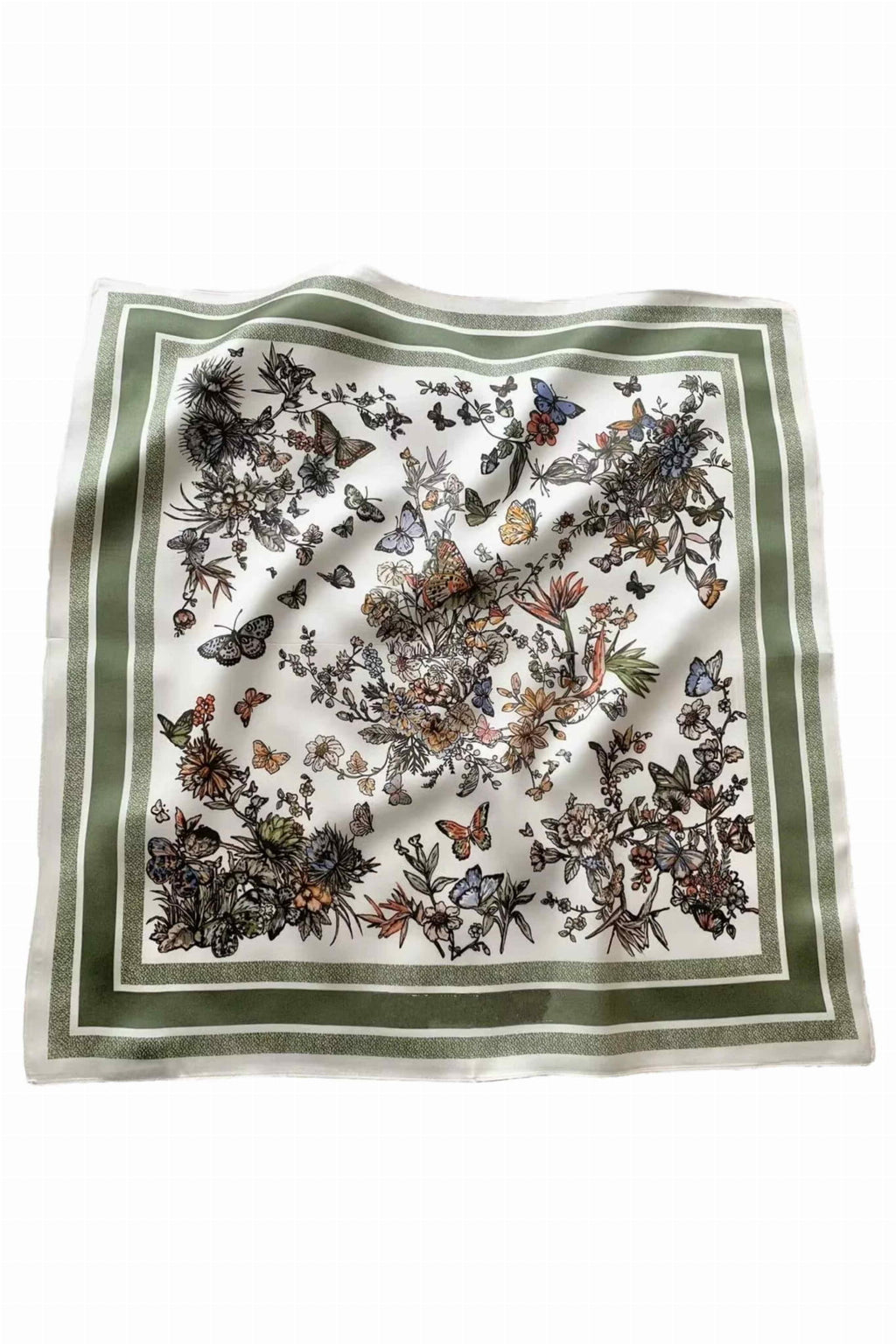 Detal apaszki 70x70 cm z botanicznym motywem liści i kwiatów w stonowanej kolorystyce | KAMEA | Spironik.pl