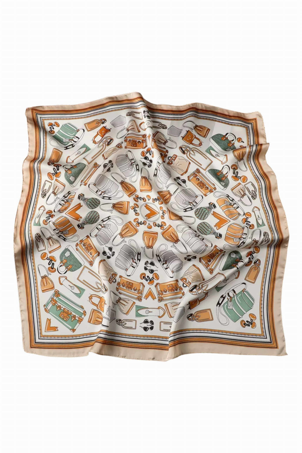 Detal apaszki satynowej z modowym nadrukiem, ukazujący różnorodne akcesoria w stonowanej kolorystyce | KAMEA | Spironik.pl