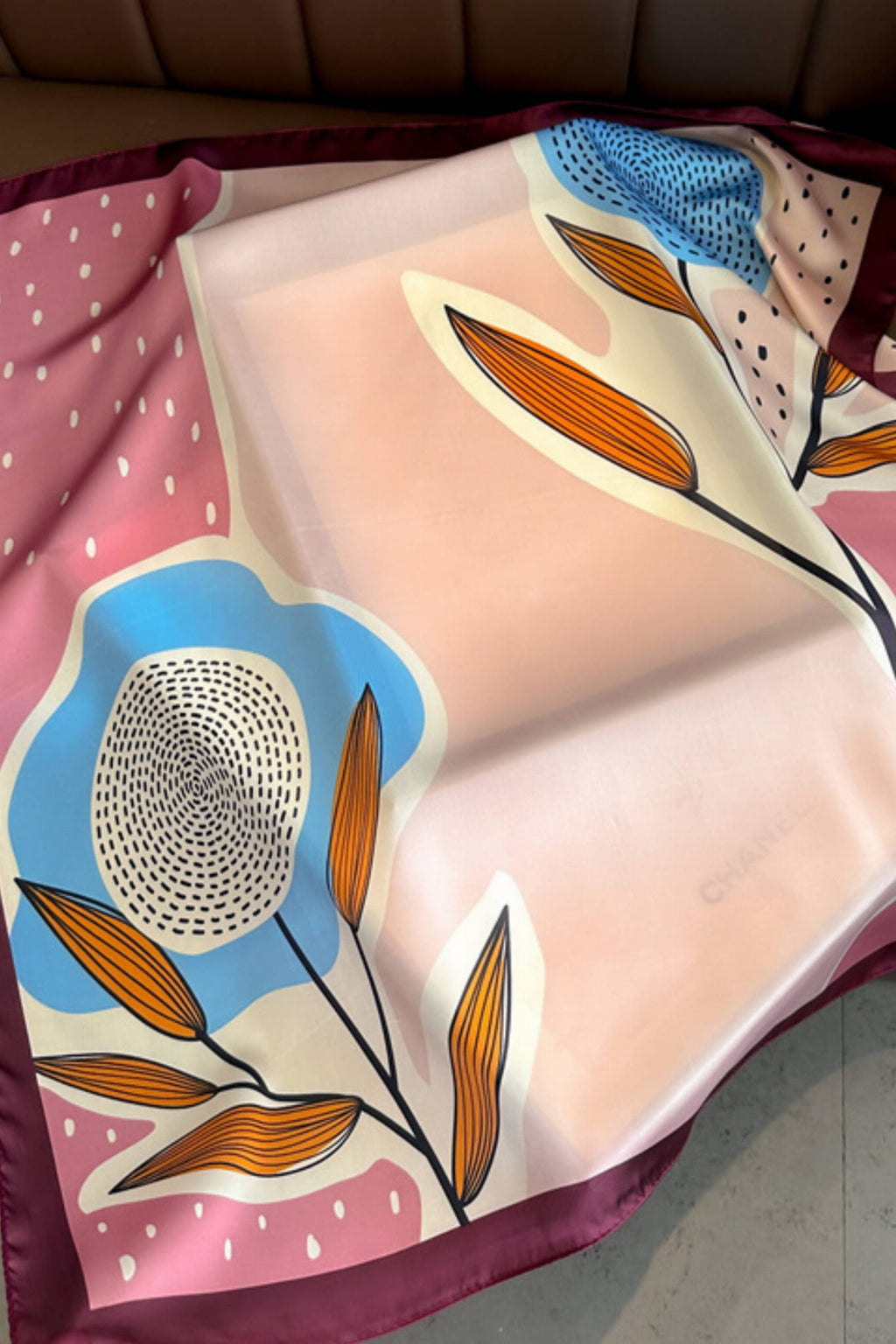 Apaszka, Model: FJ376-1//T41//20, Kolor: różowy, Skład materiału: 100% Poliester, Przeznaczenie: Wielosezonowe, Wymiary(długość/szerokość): 70cm/70cm (Apaszka, zdjęcie 3)