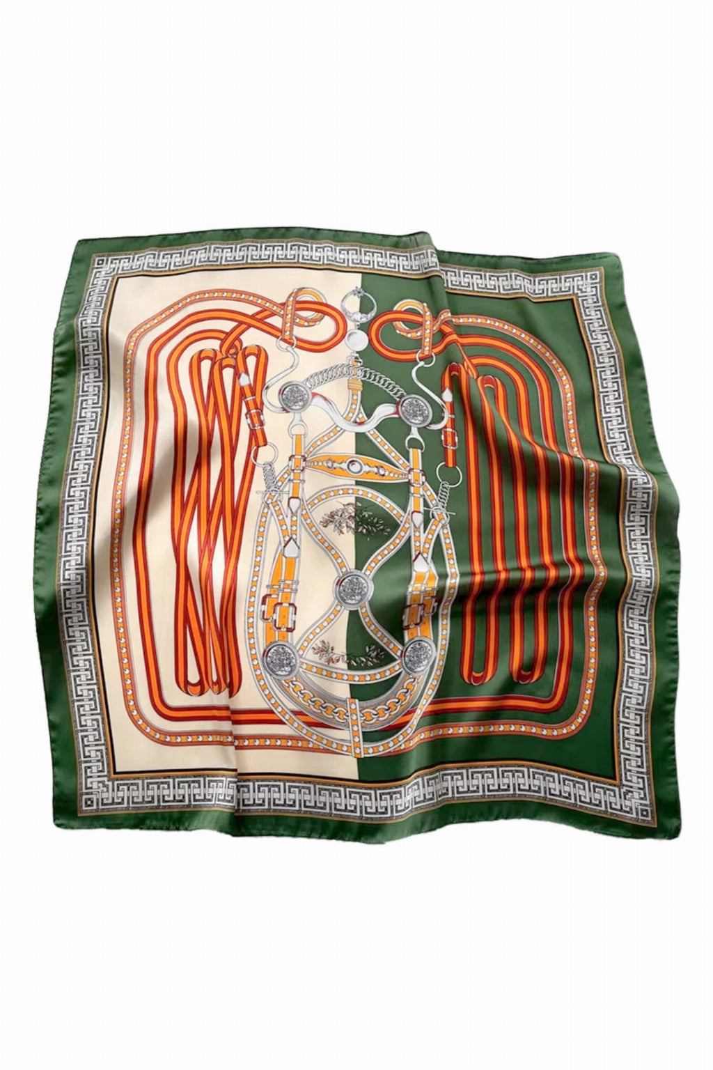 Detal wzoru apaszki z kremowym tłem i pomarańczowo-czerwonymi akcentami | KAMEA | Spironik.pl