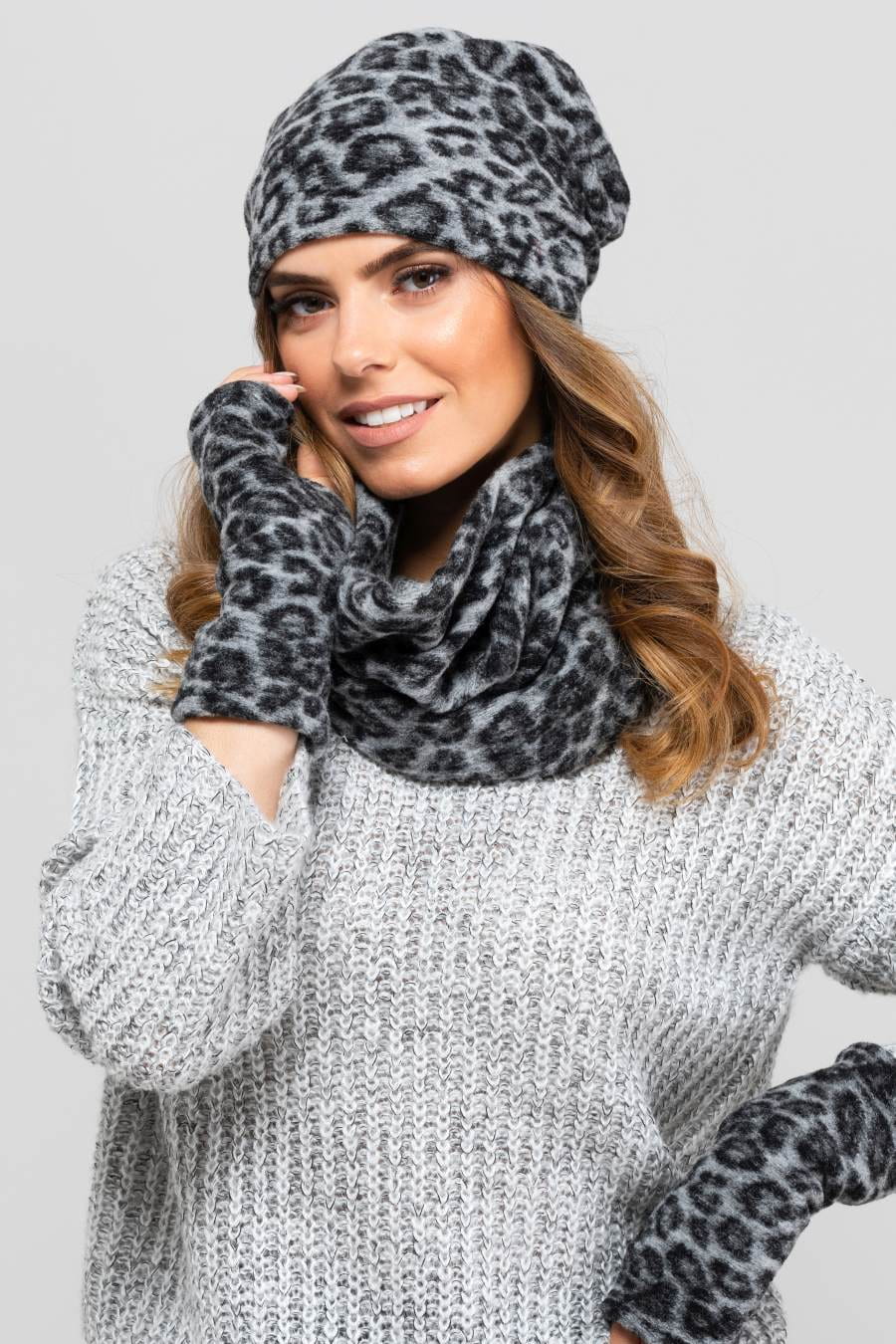 Rękawiczki, Model: Columbia-Rękawiczki, Kolor: grafitowy, Skład materiału: 56% Wełna; 24% Poliester; 20% Akryl, Przeznaczenie: Jesień/Zima, Rozmiar: Uniwersalny (Rękawiczki, zdjęcie 2)