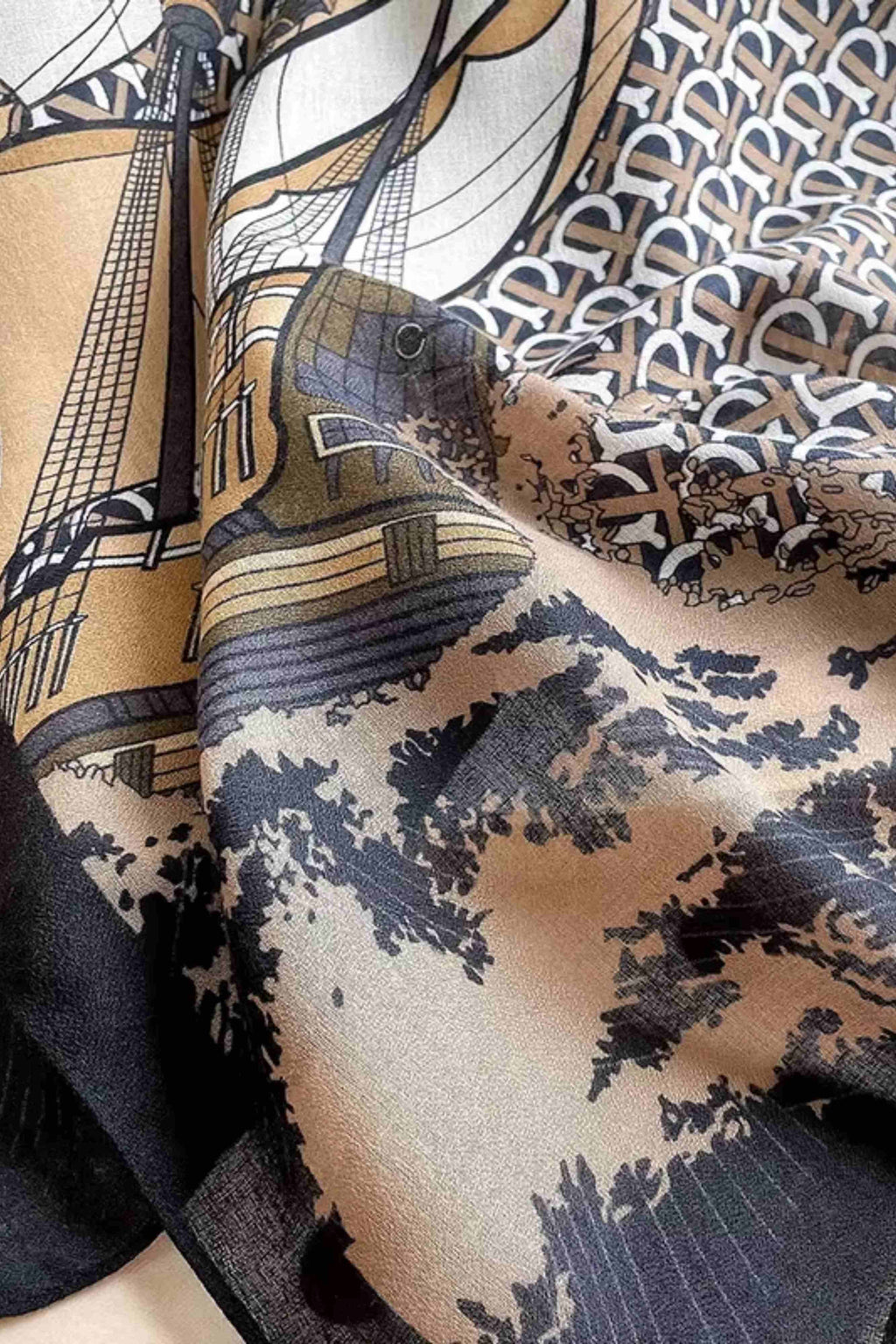 Apaszka, Model: F347-2//T35//14, Kolor: beżowy, Skład materiału: 100% Poliester, Przeznaczenie: Wielosezonowe, Wymiary(długość/szerokość): 90cm/90cm (Apaszka, zdjęcie 2)