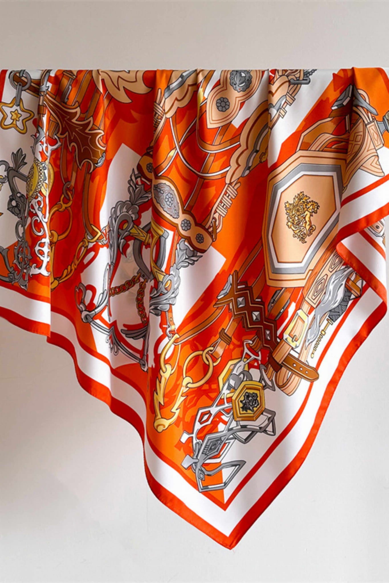 Apaszka, Model: F278-2//T36//15, Kolor: pomarańczowy, Skład materiału: 100% Poliester, Przeznaczenie: Wielosezonowe, Wymiary(długość/szerokość): 90cm/90cm (Apaszka, zdjęcie 2)