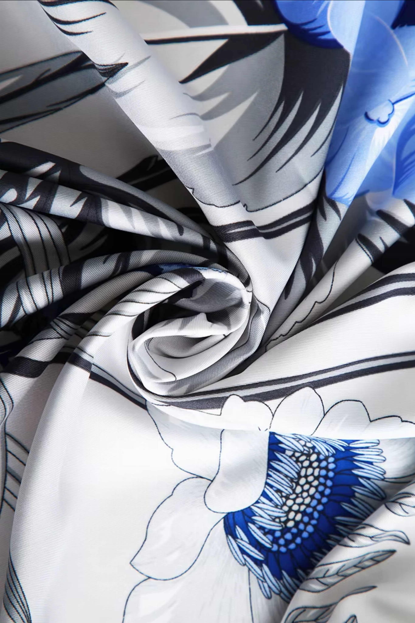 Apaszka, Model: F259-2//T36//15, Kolor: chabrowy, Skład materiału: 100% Poliester, Przeznaczenie: Wielosezonowe, Wymiary(długość/szerokość): 90cm/90cm (Apaszka, zdjęcie 5)