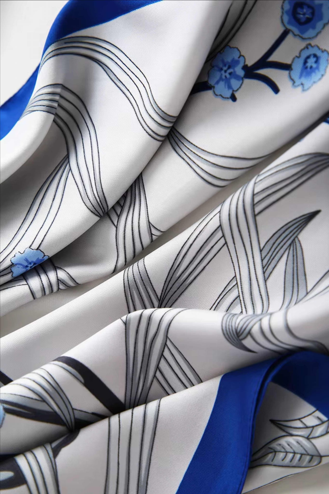 Apaszka, Model: F259-2//T36//15, Kolor: chabrowy, Skład materiału: 100% Poliester, Przeznaczenie: Wielosezonowe, Wymiary(długość/szerokość): 90cm/90cm (Apaszka, zdjęcie 6)