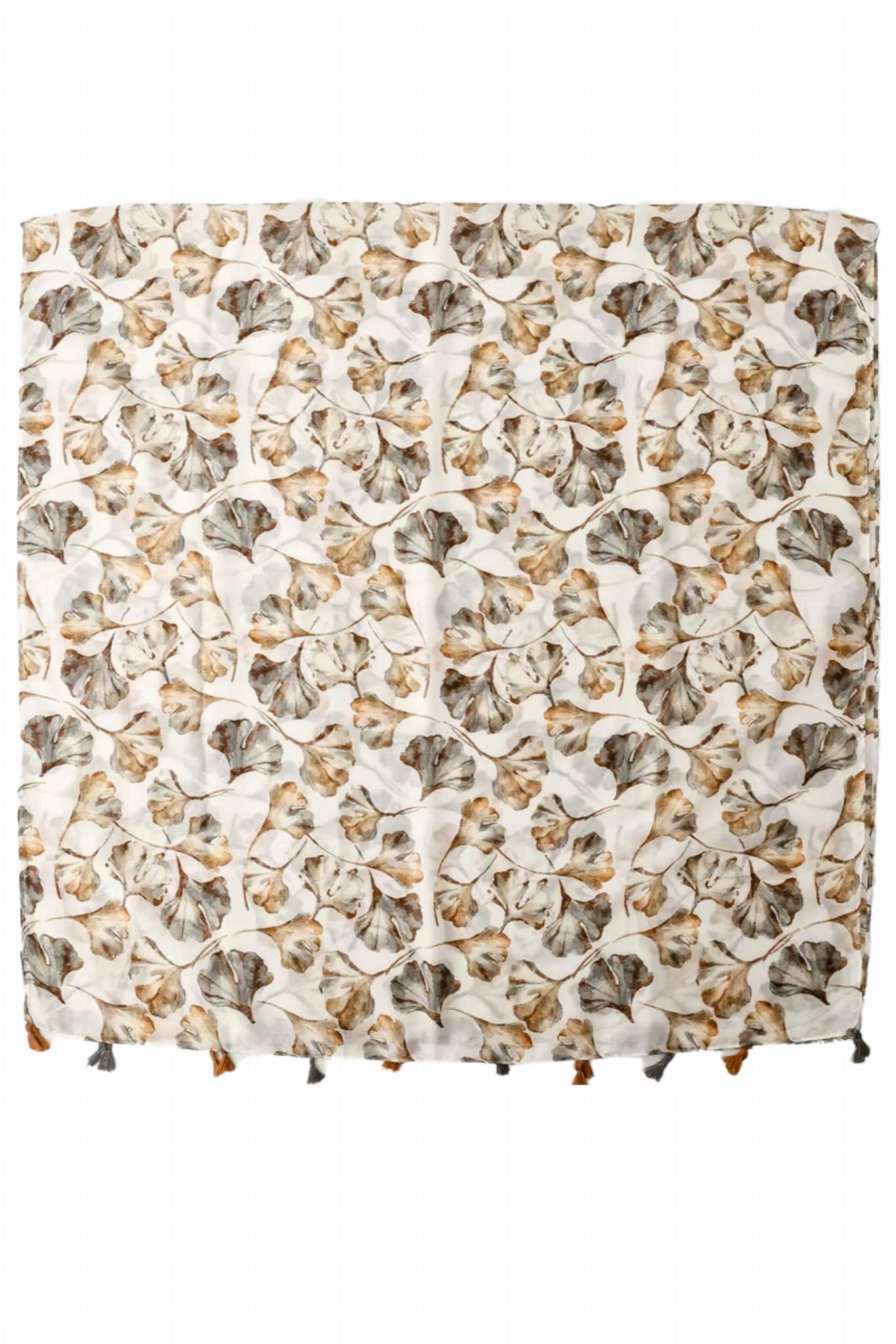 Szal w użyciu, stylowo zestawiony z klasycznym płaszczem na wiosenne dni | KAMEA | Spironik.pl