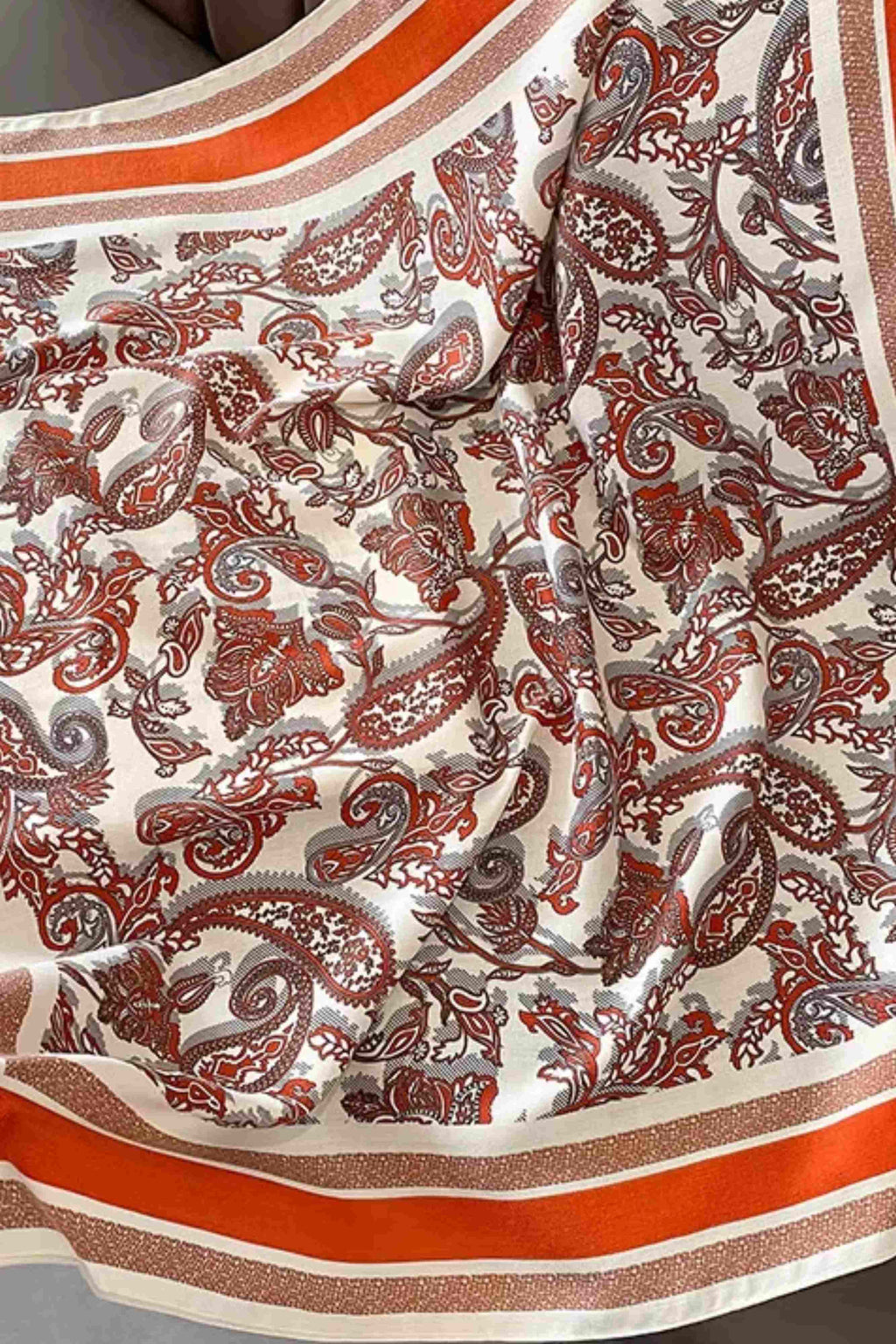 Model: C2270-1//T32//11, Kolor: pomarańczowy, Skład materiału: 100% Wiskoza, Przeznaczenie: Wielosezonowe, Wymiary(długość/szerokość): 180cm/85cm