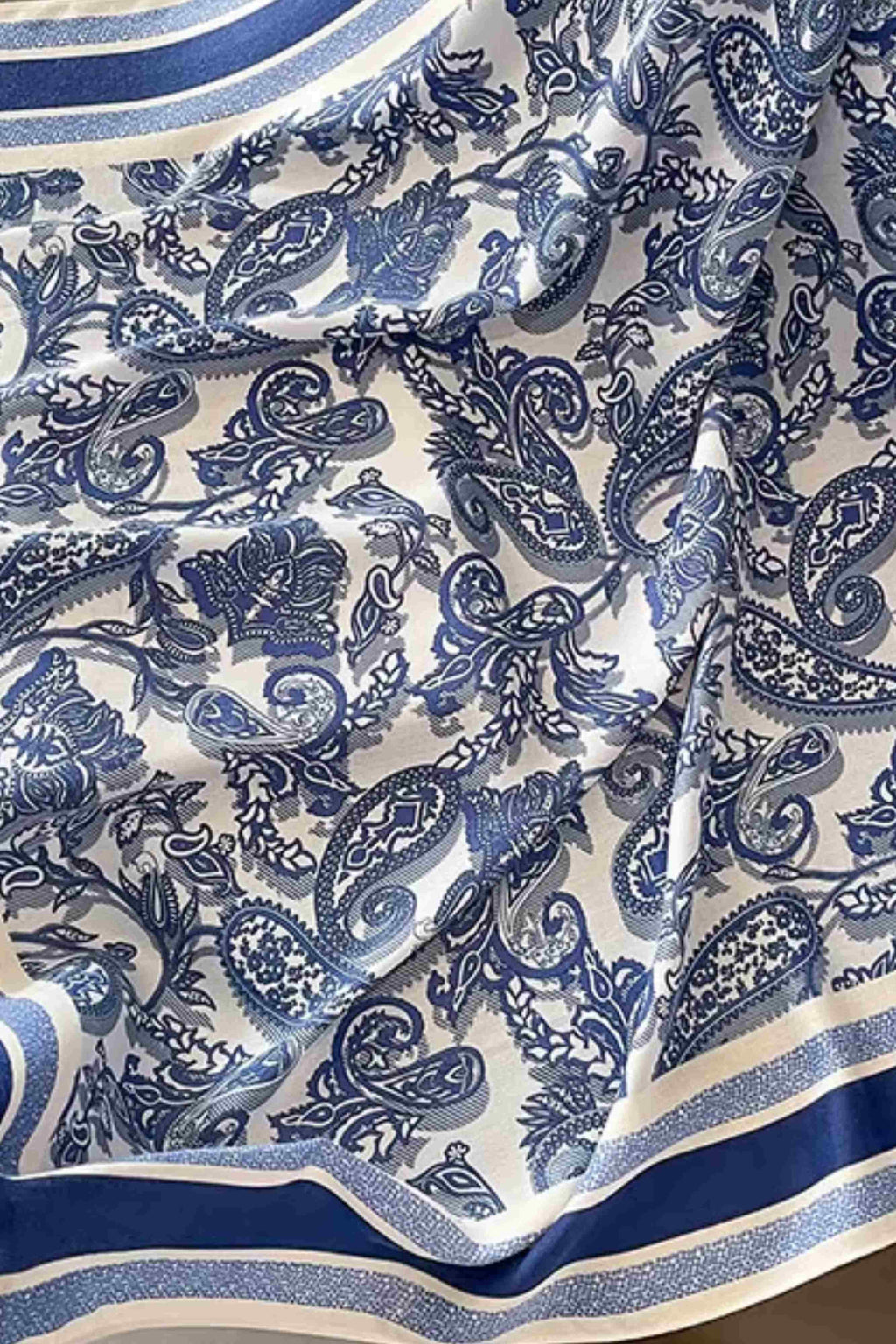 Model: C2270-2//T32//11, Kolor: niebieski, Skład materiału: 100% Wiskoza, Przeznaczenie: Wielosezonowe, Wymiary(długość/szerokość): 180cm/85cm