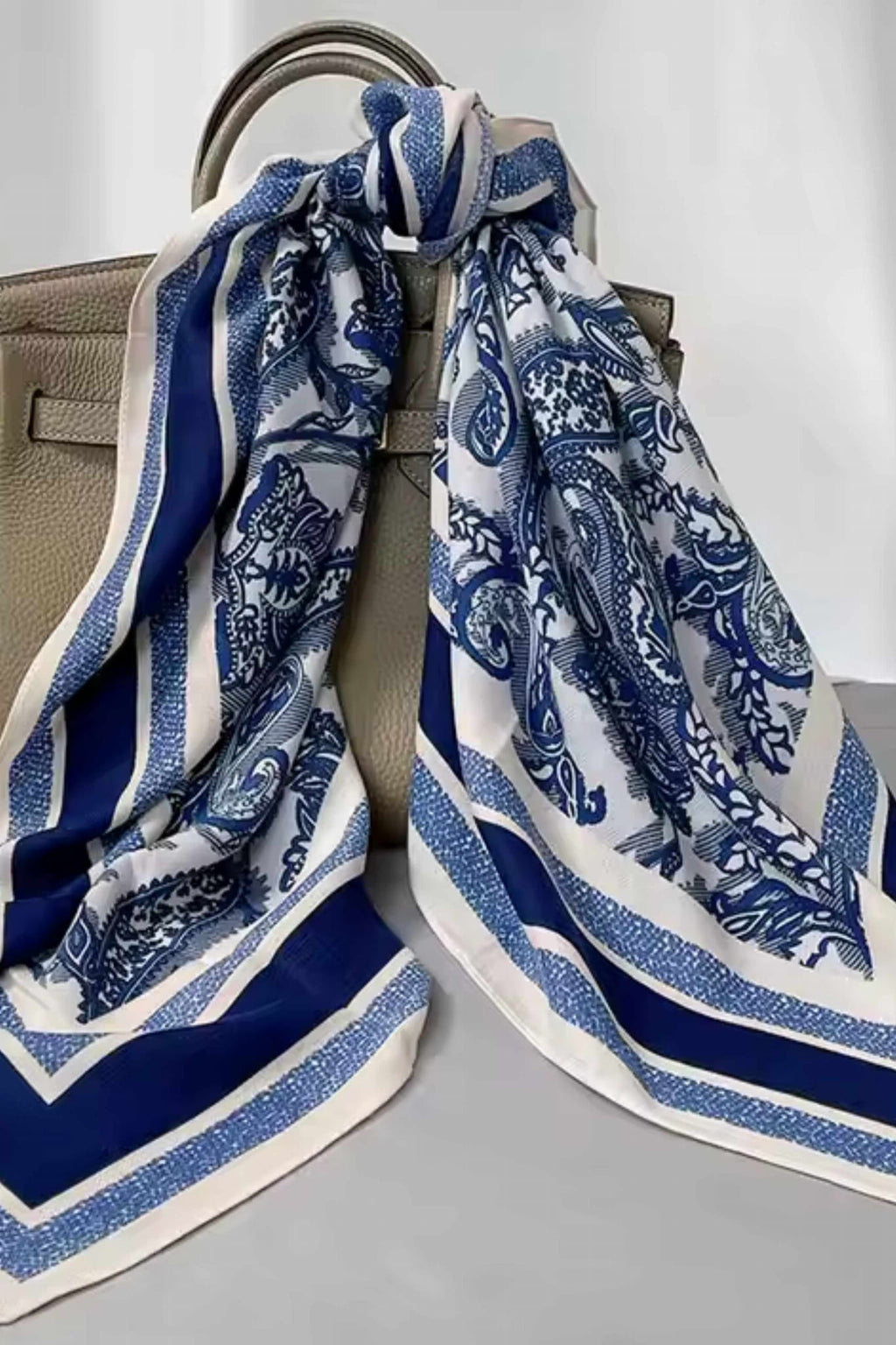 Model: C2270-2//T32//11, Kolor: niebieski, Skład materiału: 100% Wiskoza, Przeznaczenie: Wielosezonowe, Wymiary(długość/szerokość): 180cm/85cm