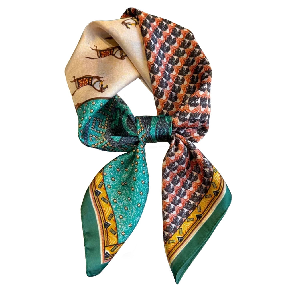 Apaszka orientalna na tle neutralnym, ukazująca jej wymiary 70x70 cm i kolorystykę | KAMEA | Spironik.pl