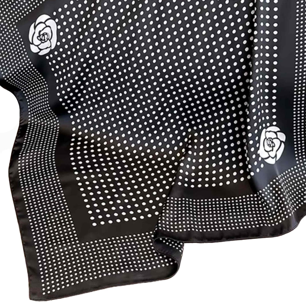 Apaszka, Model: FJ343//T41//20, Kolor: czarny, Skład materiału: 100% Poliester, Przeznaczenie: Wielosezonowe, Wymiary(długość/szerokość): 70cm/70cm (Apaszka, zdjęcie 7)