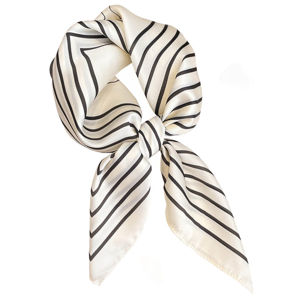 Wzór apaszki z bliska: czarne linie tworzące symetryczną kompozycję na jasnym tle | KAMEA | Spironik.pl