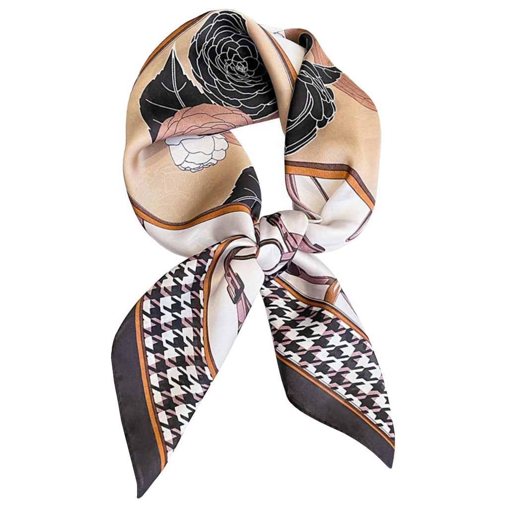 Widok bok apaszki 70x70 cm, ukazujący jej delikatną fakturę i elegancki połysk materiału | KAMEA | Spironik.pl