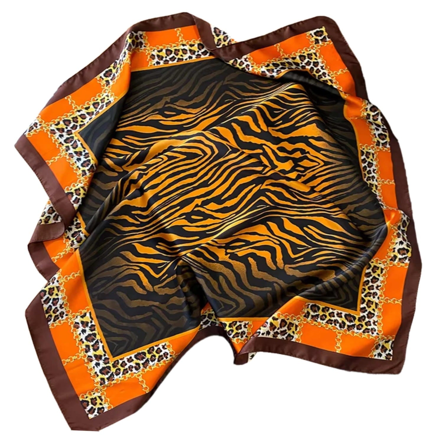 Apaszka w użyciu jako opaska na głowę, dodająca charakteru casualowej stylizacji | KAMEA | Spironik.pl