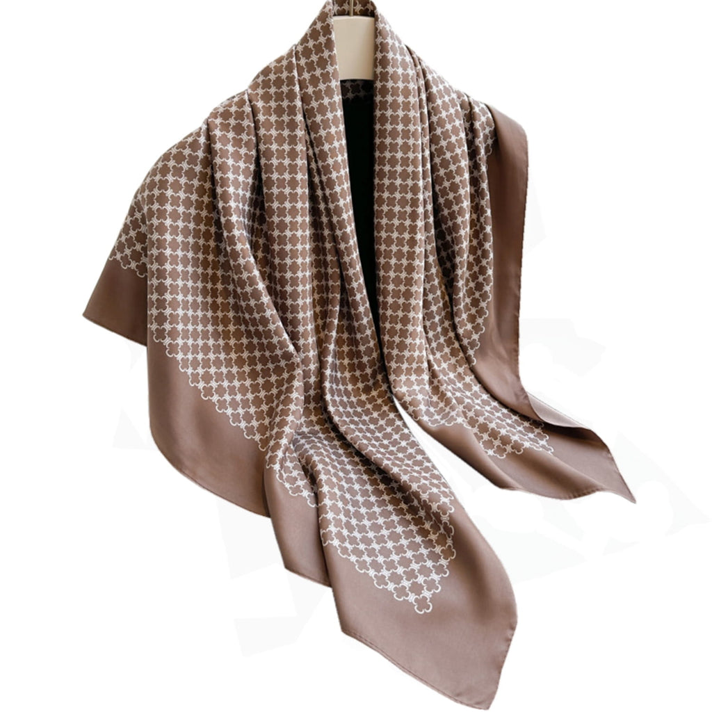 Boczny widok apaszki ukazujący harmonijne połączenie brązowego i białego koloru w minimalistycznym designie | KAMEA | Spironik.pl