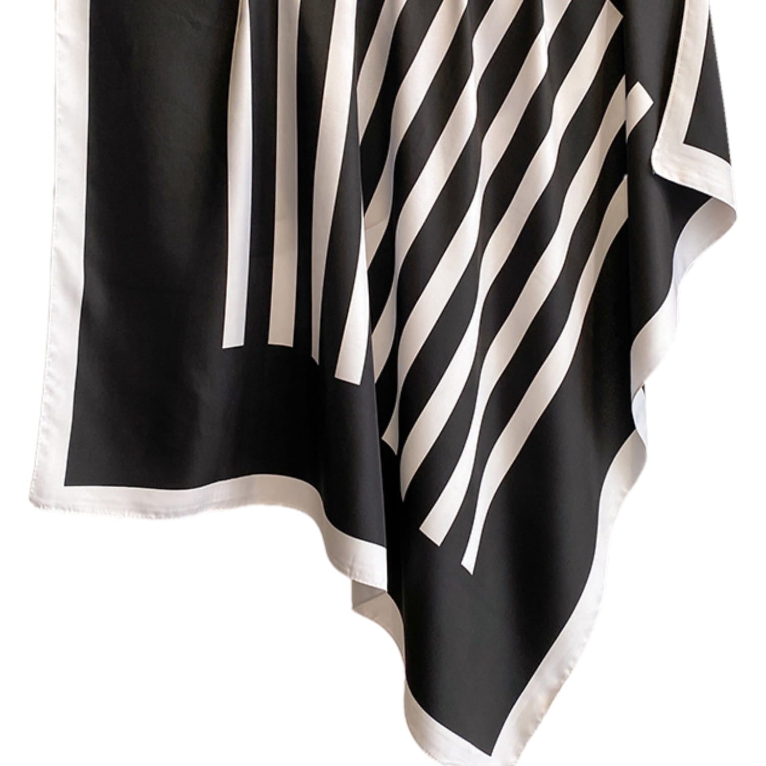 Apaszka, Model: F208//T35//14, Kolor: czarny, Skład materiału: 100% Poliester, Przeznaczenie: Wielosezonowe, Wymiary(długość/szerokość): 90cm/90cm (Apaszka, zdjęcie 6)