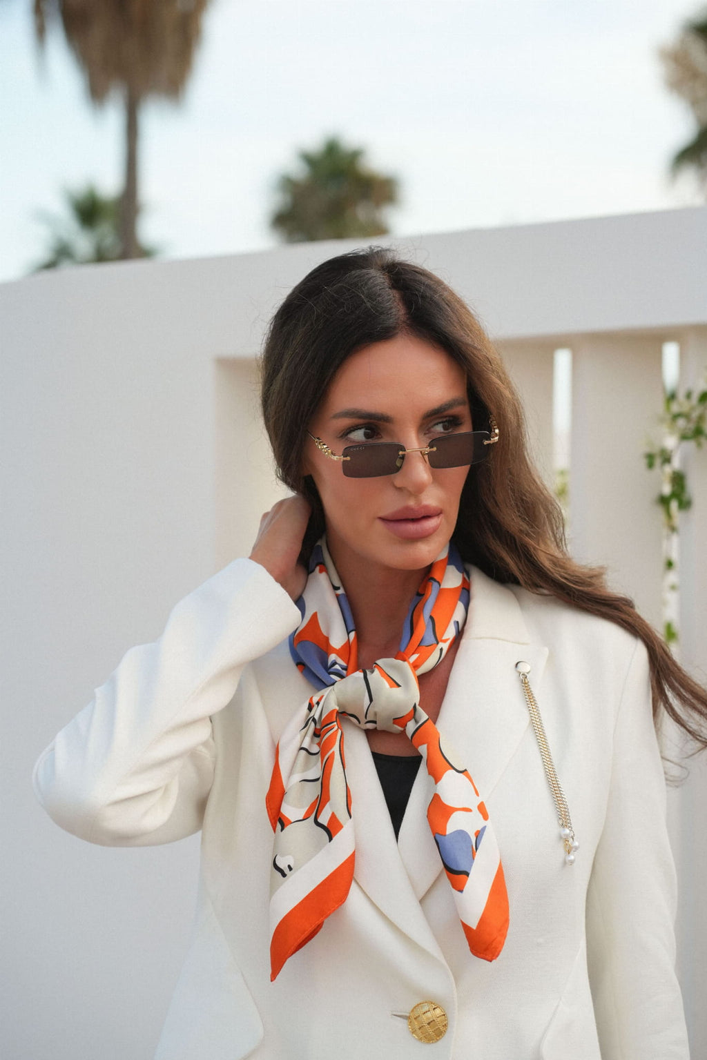 Apaszka, Model: F322-4//T38//17, Kolor: pomarańczowy, Skład materiału: 100% Poliester, Przeznaczenie: Wielosezonowe, Wymiary(długość/szerokość): 90cm/90cm